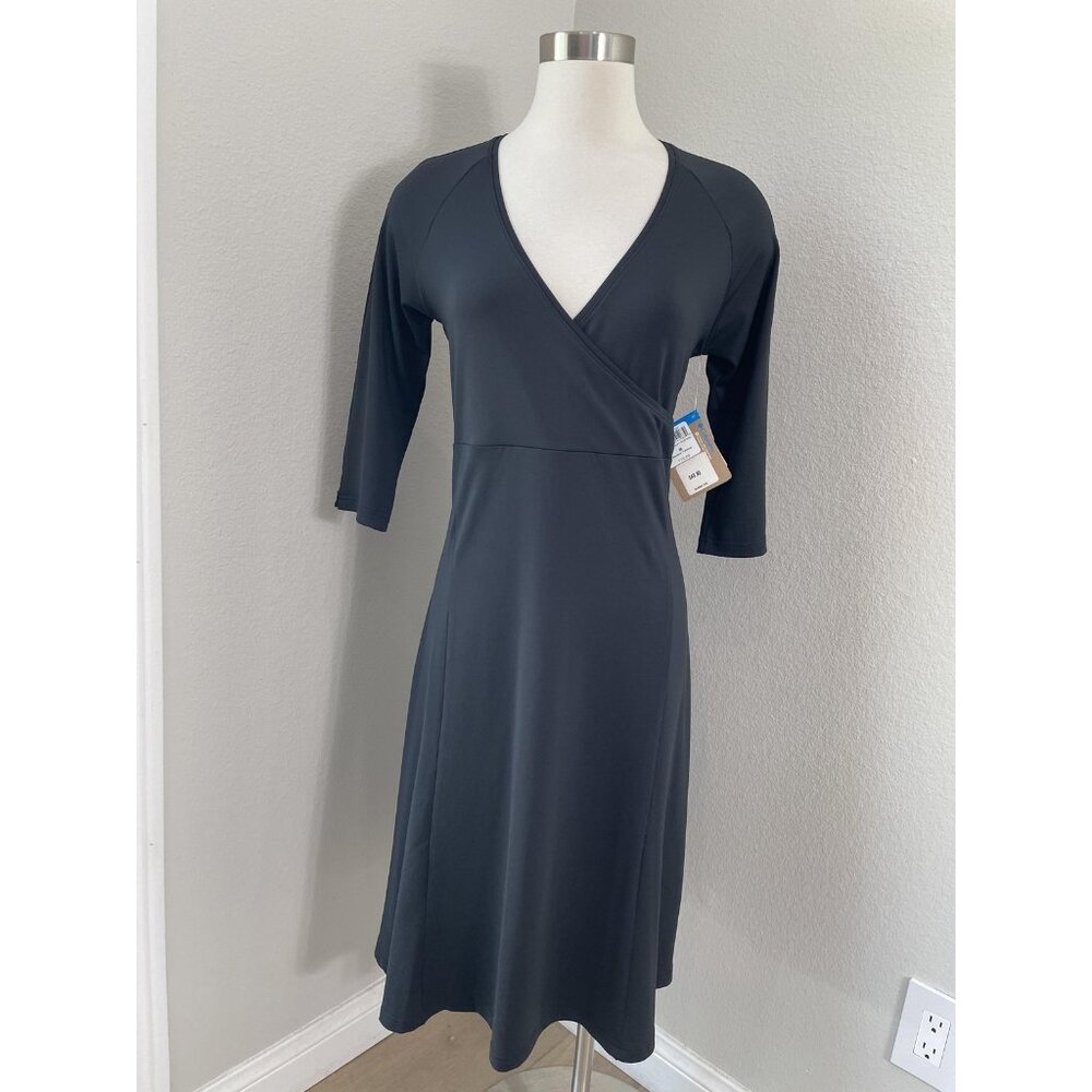 Columbia Dress Womens Medium Black Omni-Shade Sun‎ Protection Stretch 3/4 Sleeve